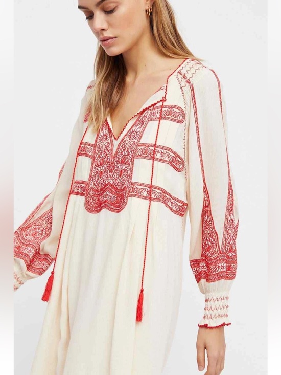 Free People Dresses & Skirts - Free People Cream Peasant Top with Red Trim